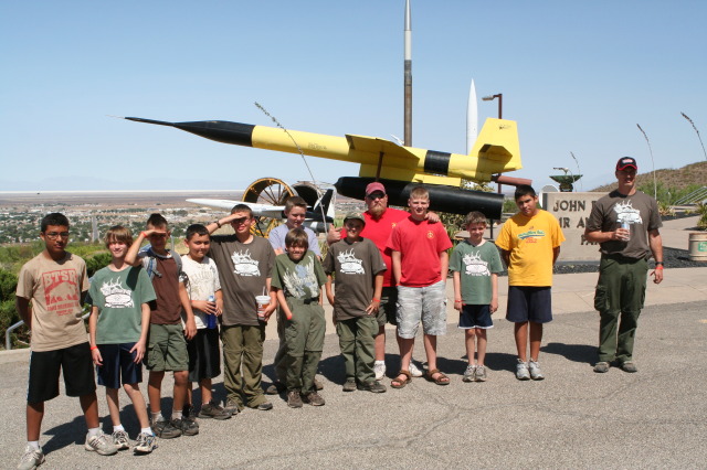 2011/06(June)/Troop-214-Summer-Camp/3-Camp-Wehinahpay/640x480_2011-06-29-Camp-Wehinahpay-Space Museum-09-Jack-Chance-Andrew.JPG